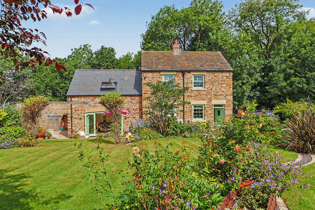 Dunston Grange, Dunston Lane Dunston